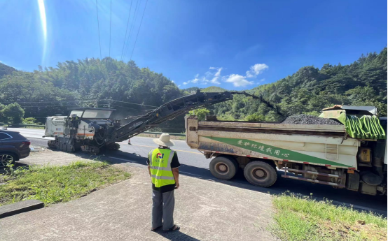 熱烈祝賀湖南交建淥口區(qū)2022年第二批國省道路面提質(zhì)改造工程開工